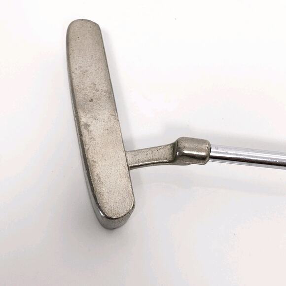 Mizuno 0704 35" Putter RH (Bad Grip) - Picture 2 of 16